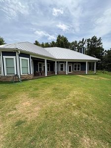 249 Hunters Creek Trl