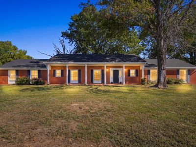 1936 Memorial Dr