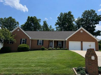 133 Rosewood Dr NE