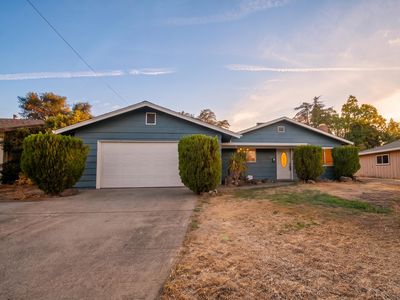 1458 Hemlock Ave