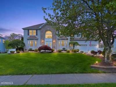 8 Arboretum Drive