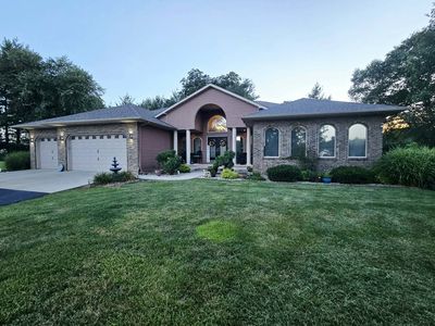 Property at 14181 N Manhattan Ln, Mount Vernon, IL
