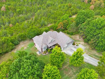 907 Mills Hollow Road