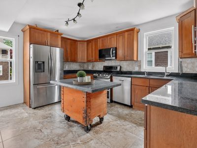 18 Vincent Ave #18