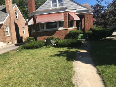 819 S 3rd Ave