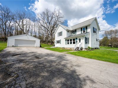 17 Brad St