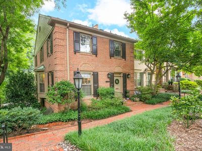 5115 Westbard Ave #1