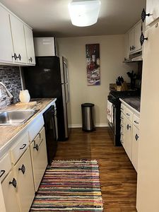 450 W 7th St APT 306