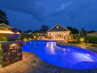 3865 Martha St