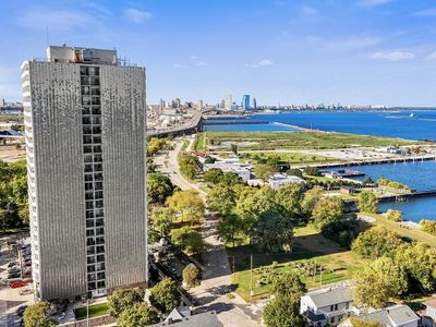 2525 South Shore DRIVE #12D