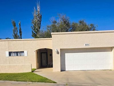 809 Colonial Ct