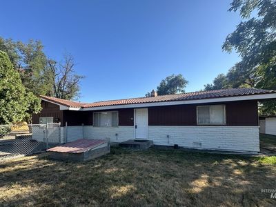 385 Anchor St