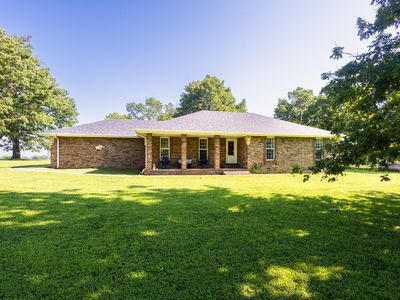 20100 Farm Road 2027