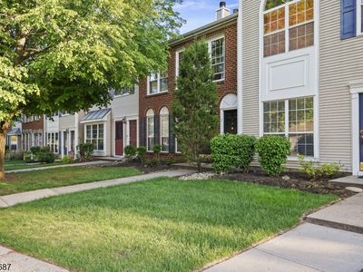 Property at 6 AMETHYST WAY, Franklin Park, NJ