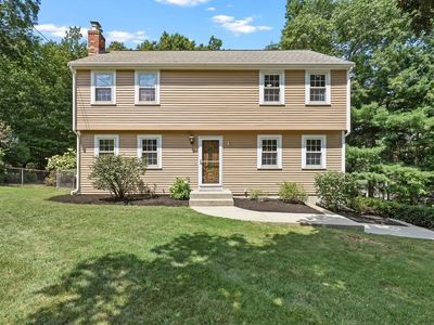 Property at 394 Old Farm Rd, Franklin, MA