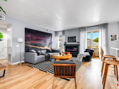 1310 N Detroit St APT 206