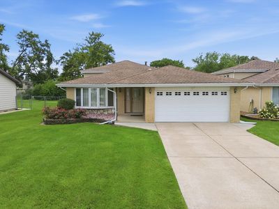 Property at 11942 S Lawler Ave, Alsip, IL