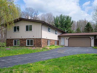 831 Opal Dr