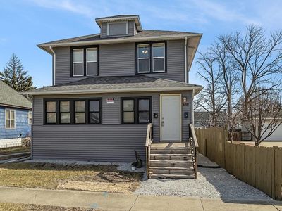 4819 Elm Ave