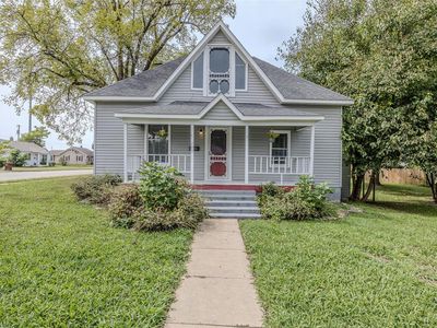 203 N Jackson Ave