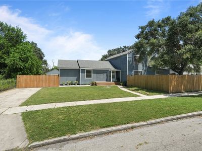 922 Oak Park Ave
