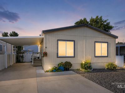 2401 S Owyhee St Trlr 16