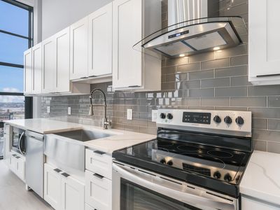 444 N 4th St UNIT 818