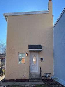 516 W Gordon St