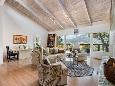 37 Poppy Rd
