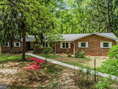 5858 Brooks Woods Rd