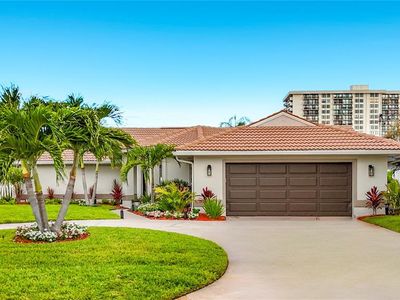 324 Leeward Is