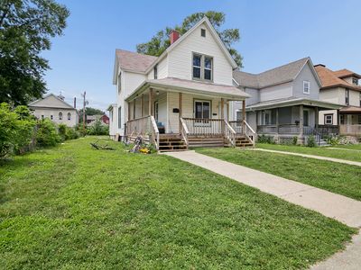 641 N Indiana Ave