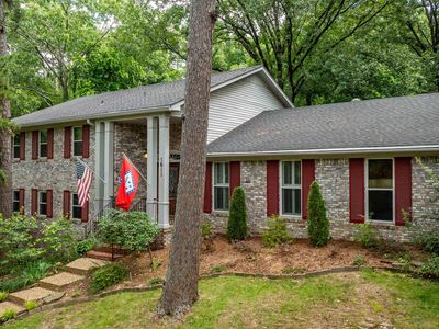 1611 Alberta Dr