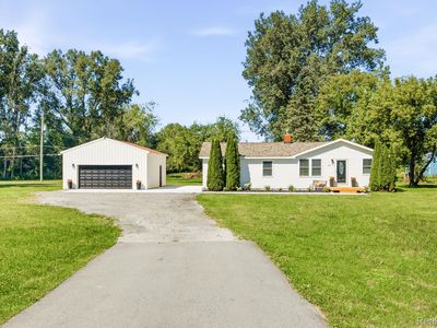 3246 Keewahdin Rd