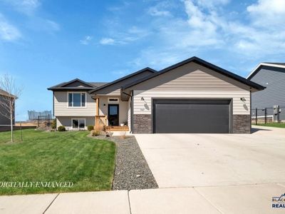 707 Summerfield Dr