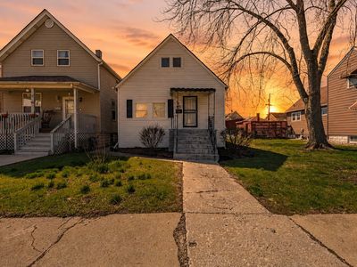 82 Isa Ave