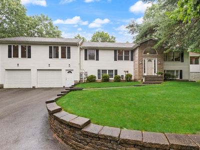 1 Savel Ln