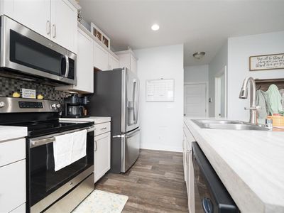 6275 Valley Brook Trce
