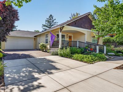 414 Parkside Dr