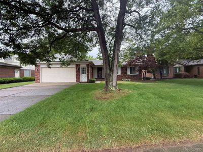 14322 Four Lakes Dr