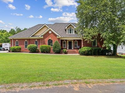 758 Central Way