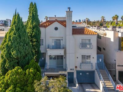 9815 Regent St APT 2