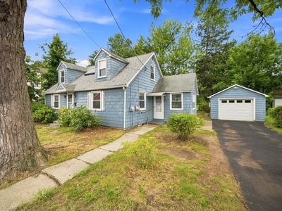 132 Miller St