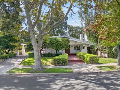 2409 Beverly Pl