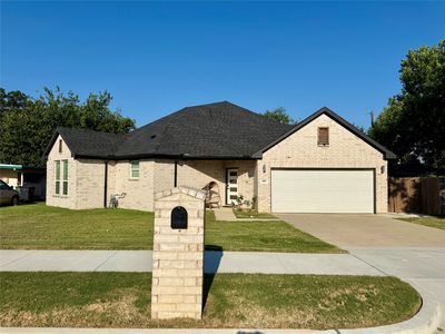 909 Marcellus Ct