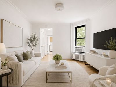 212 E 84th St APT 3C
