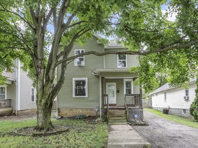 643 E Walnut St