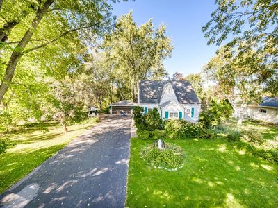 3285 Fiebrantz DRIVE