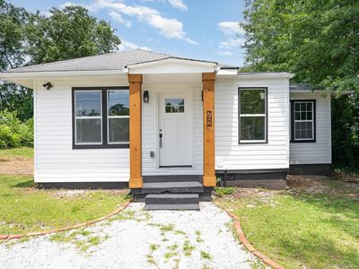 782 John B White Sr Blvd