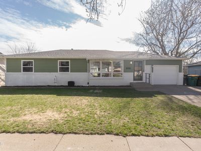 1813 Marian Dr